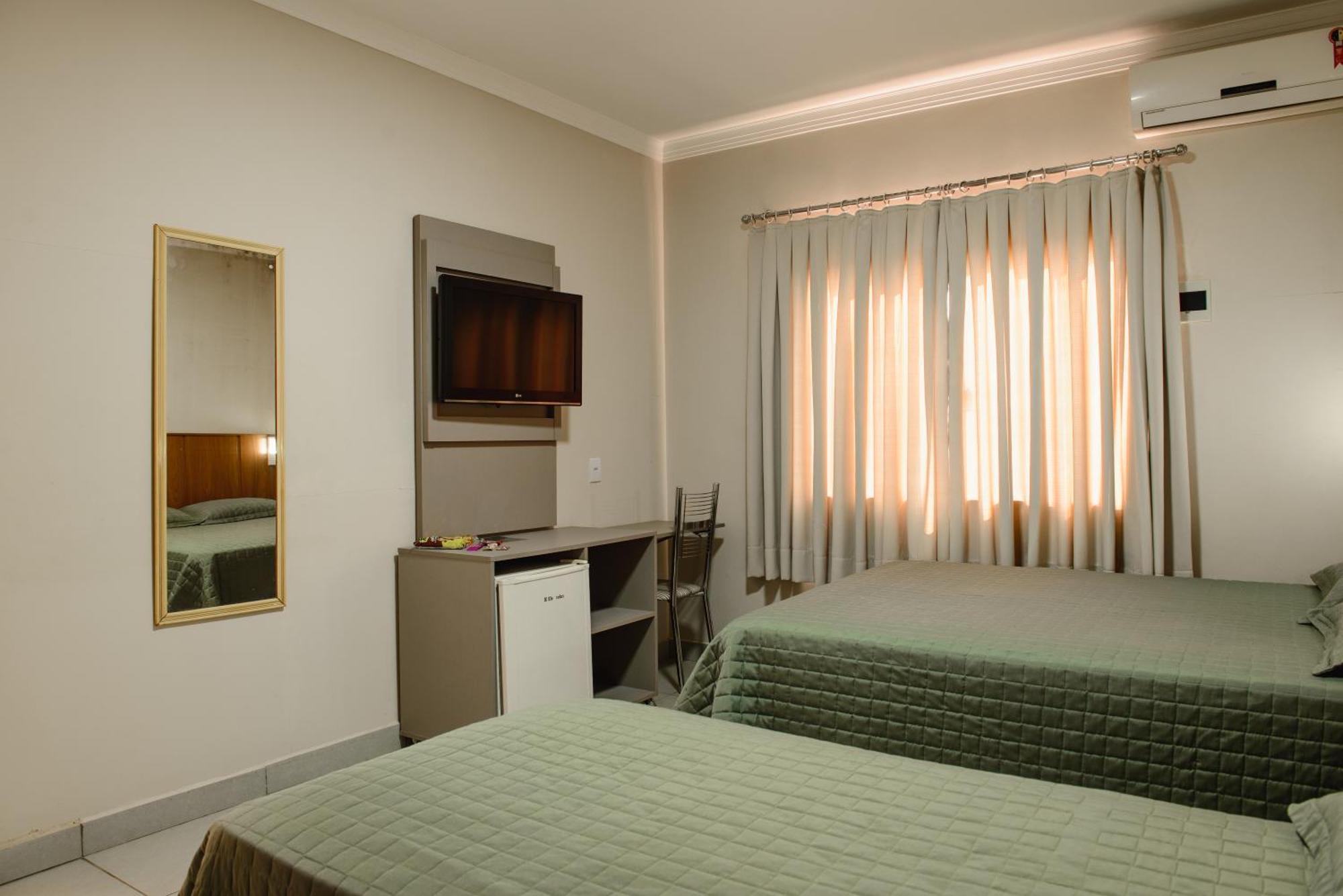 Hotel Trevo Cascavel Экстерьер фото